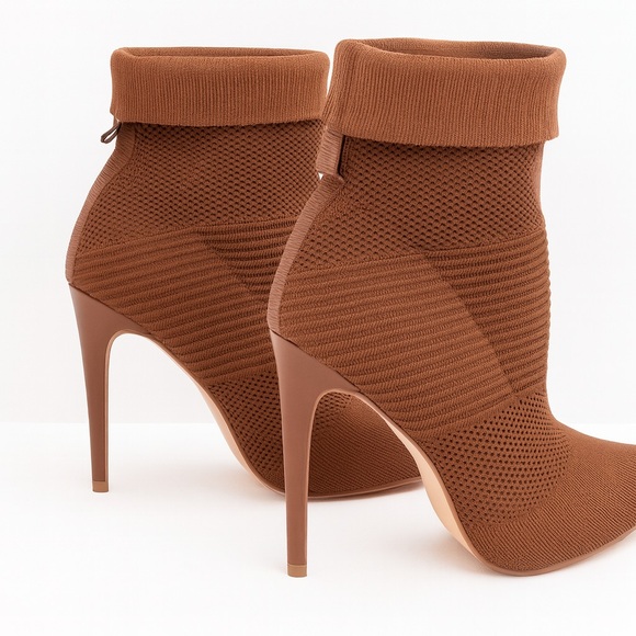 New - Pointed Toe Boots, Stiletto Heel, Fold-Over Cuff | Size 8 - Picture 6 of 7